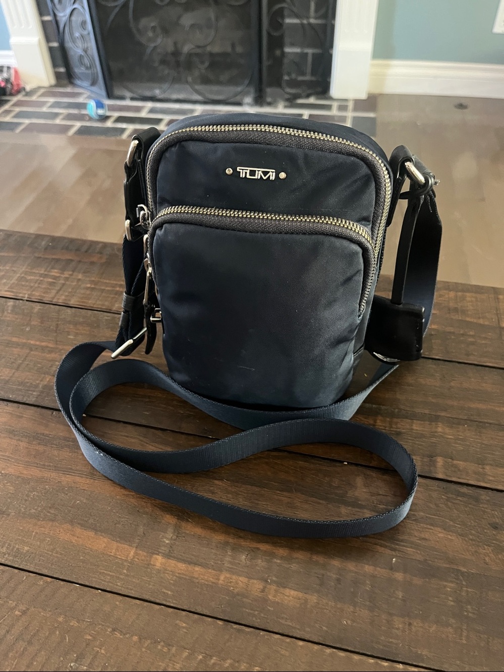 Tumi Voyageur Ruma Crossbody Bag-Travel Organizer - Picture 9 of 17